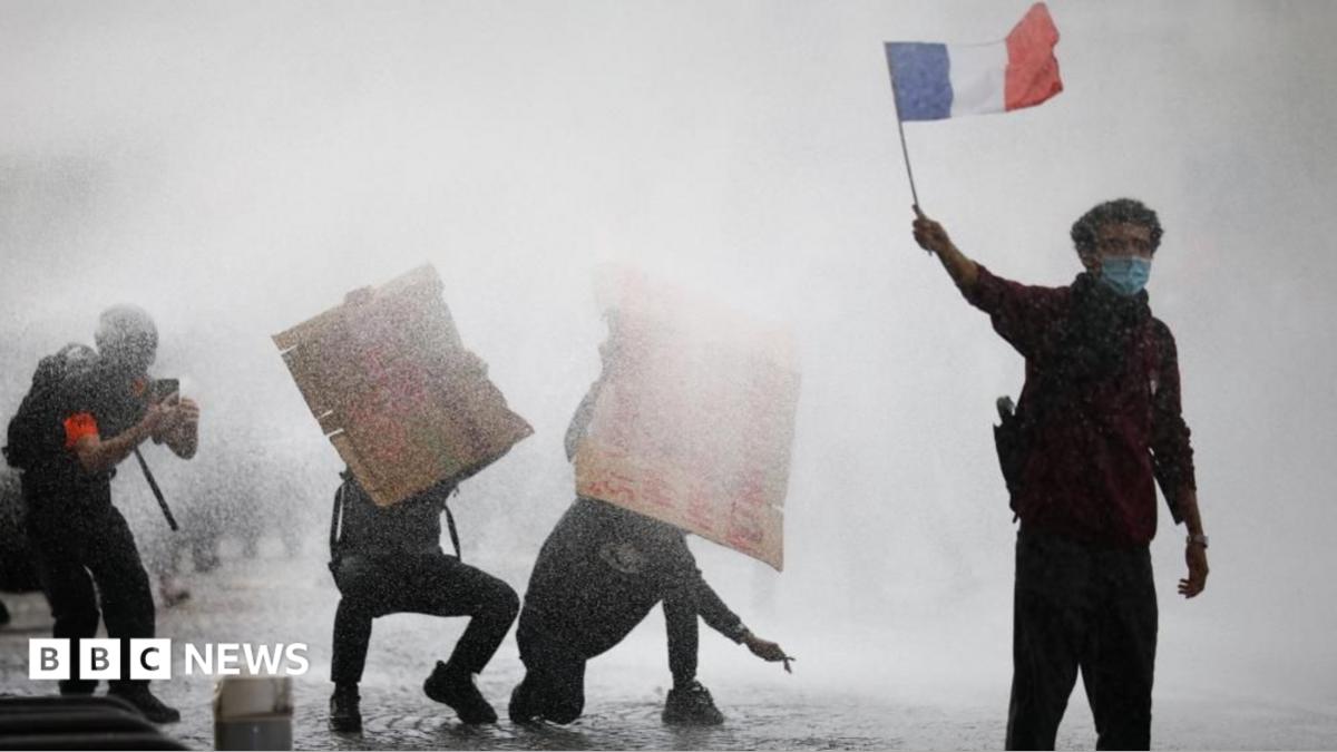 Are student protests being manipulated ahead of France's presidential election? — Politics report