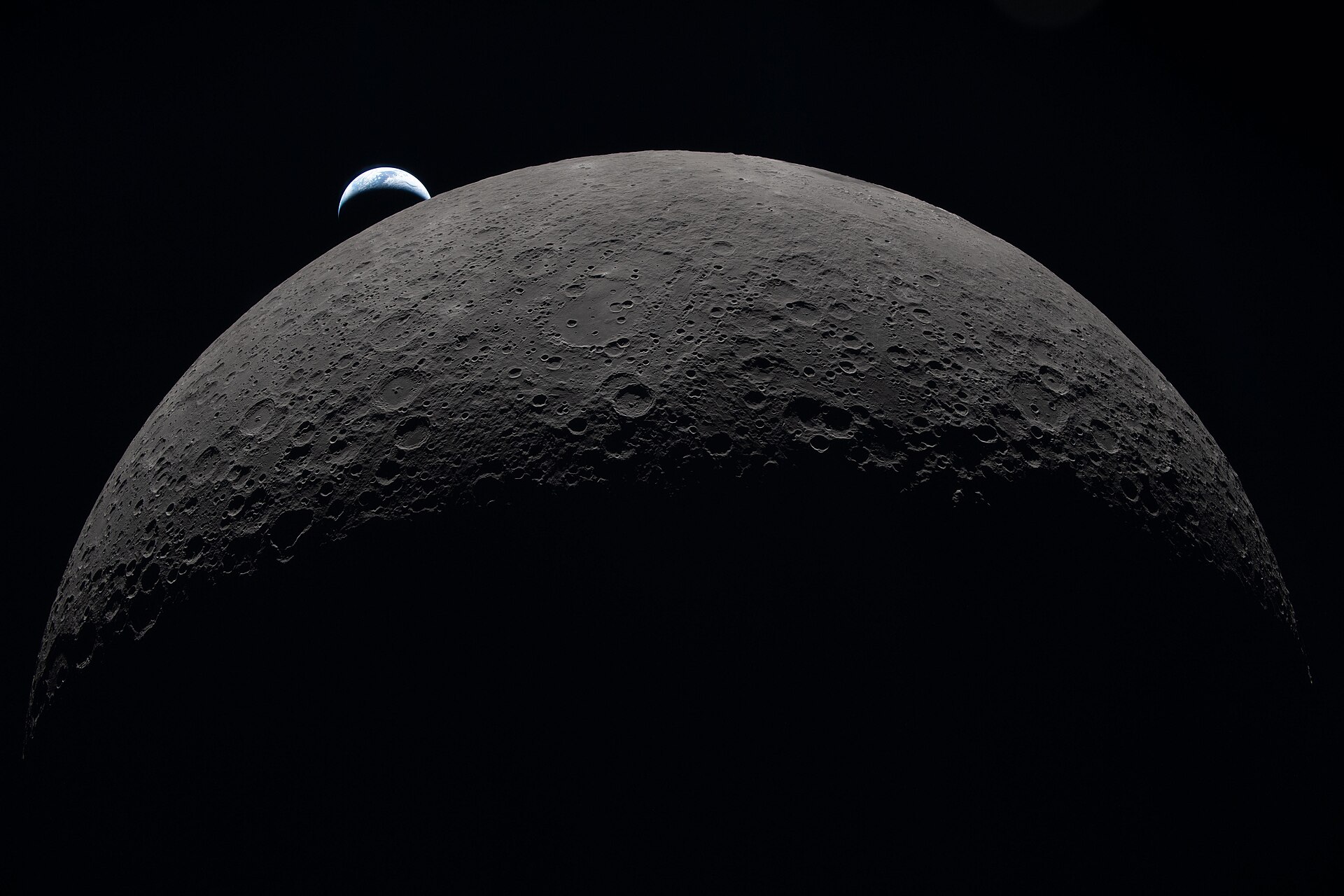 Billionaires want to colonise the Moon but whether they can is complicated — Technology report