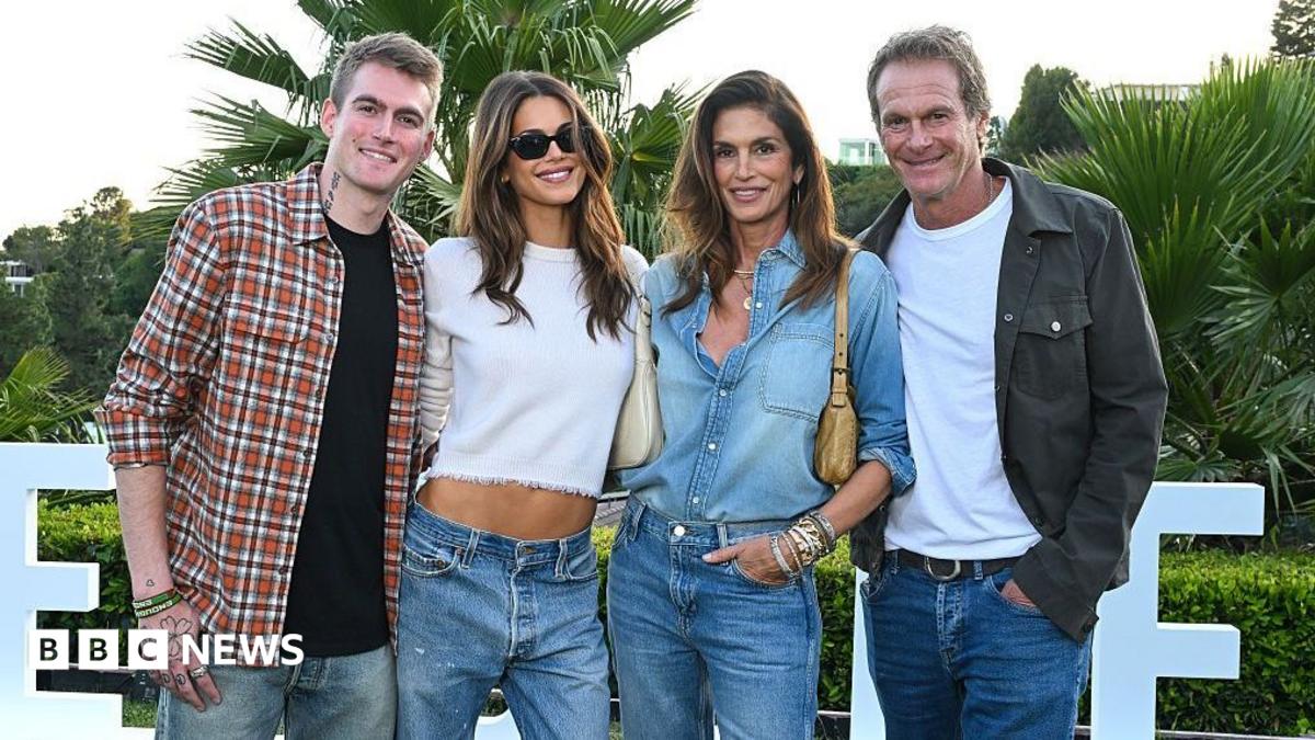 Cindy Crawford 'beyond heartbroken' after death of son Presley at 27 — Entertainment report