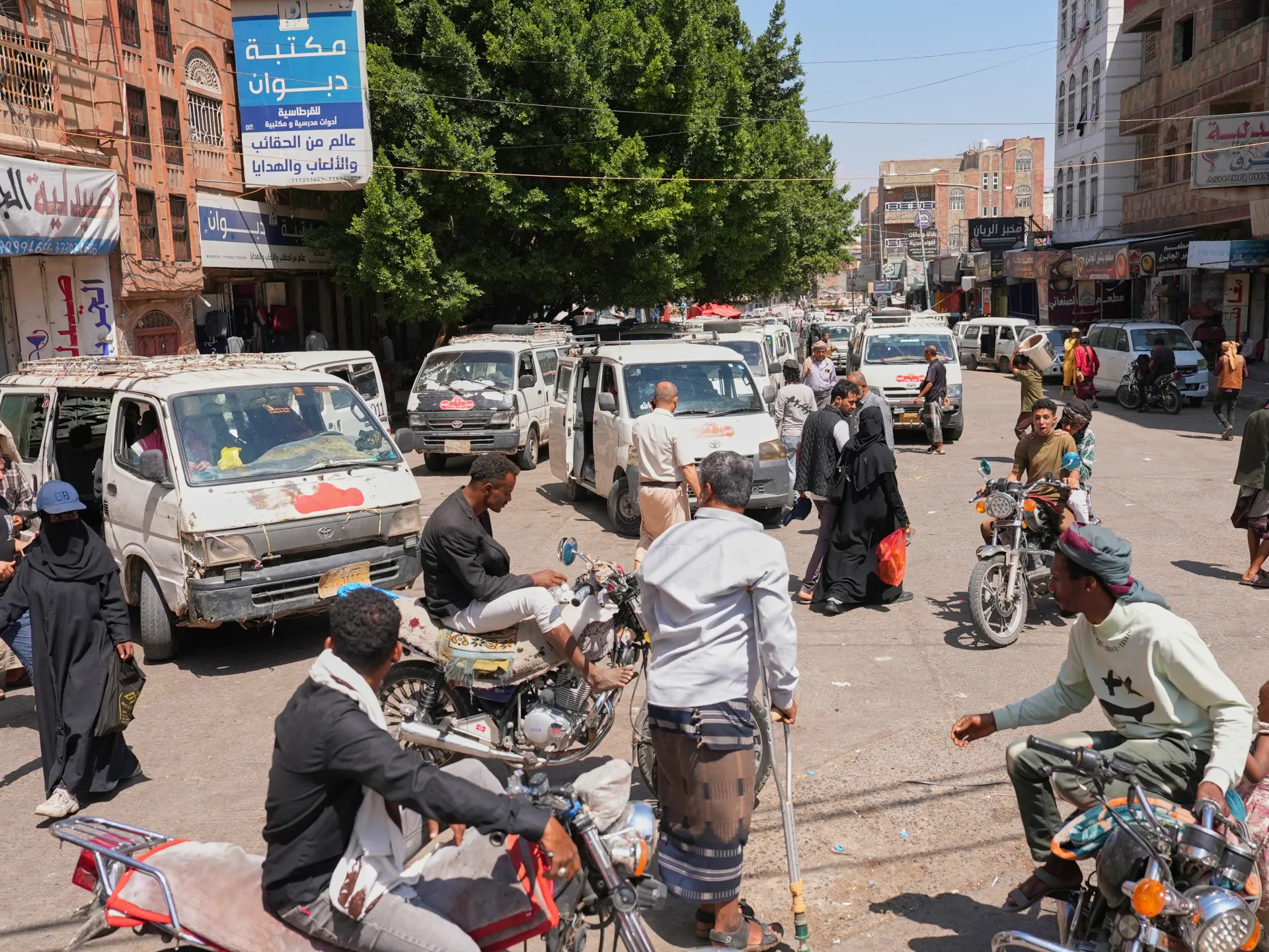Fighting intensifies across Yemen as humanitarian crisis deepens — Defence report