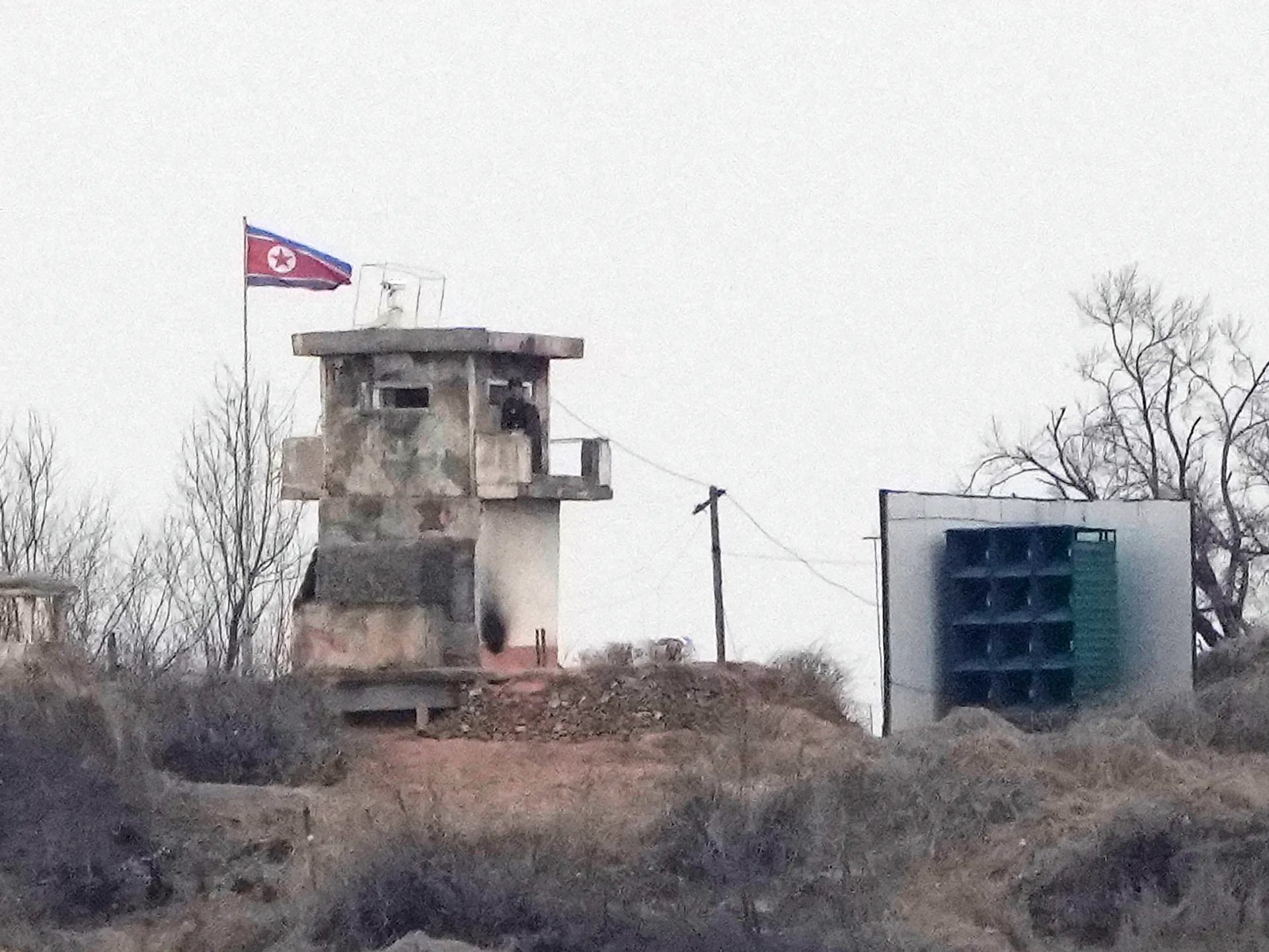 North Korea to resume propaganda broadcasts, South Korea urges dialogue — Defence report